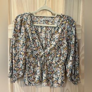 Abercrombie & Fitch Cropped Blouse